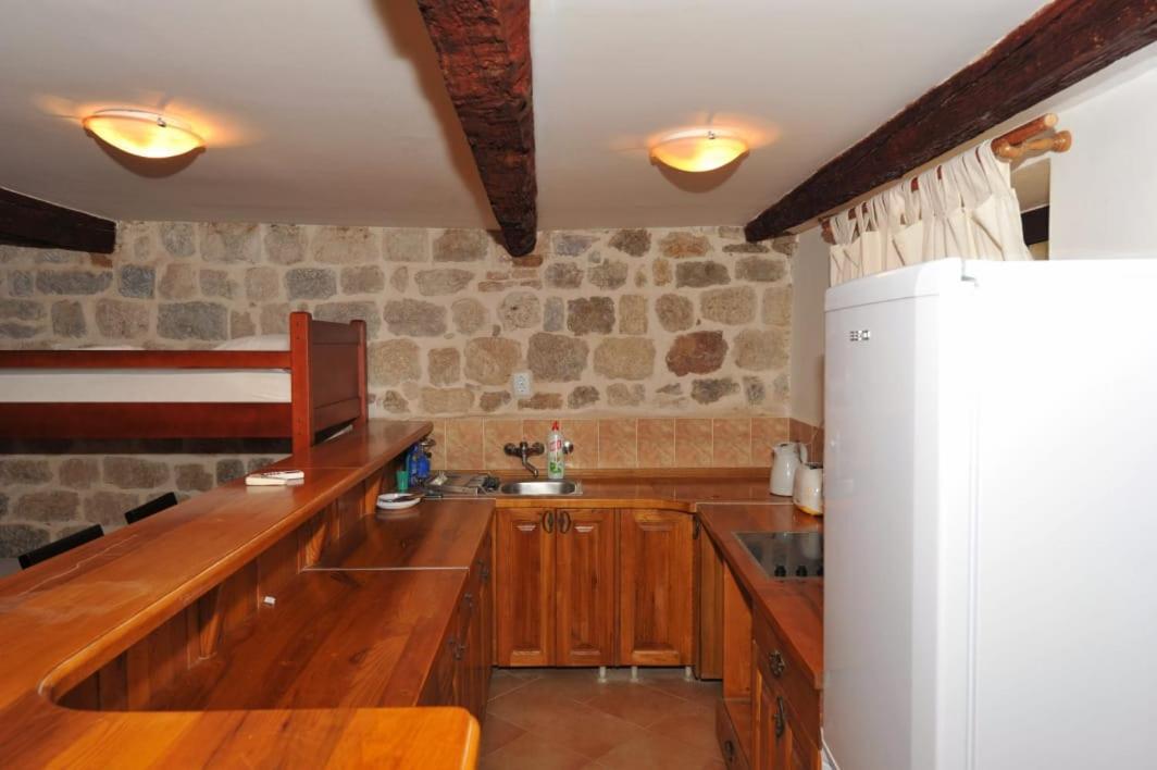 Apartments Monika Old Town Котор Экстерьер фото